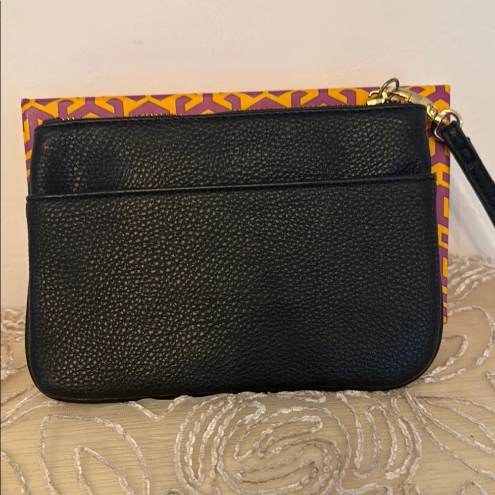 NWOT-Steve Madden Black Clutch with Gold Accents